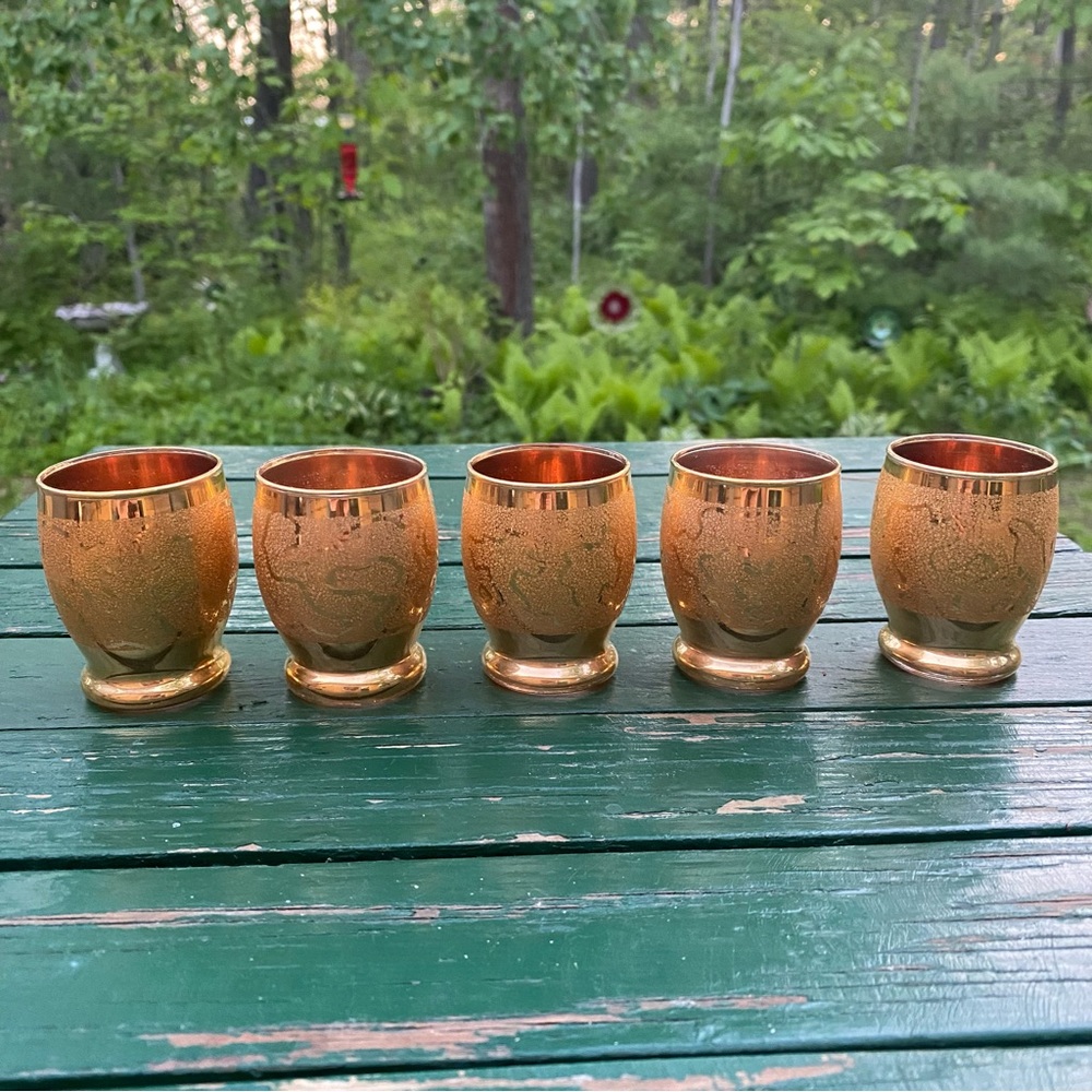 Set of 5 vintage gold coloured liquor glasses